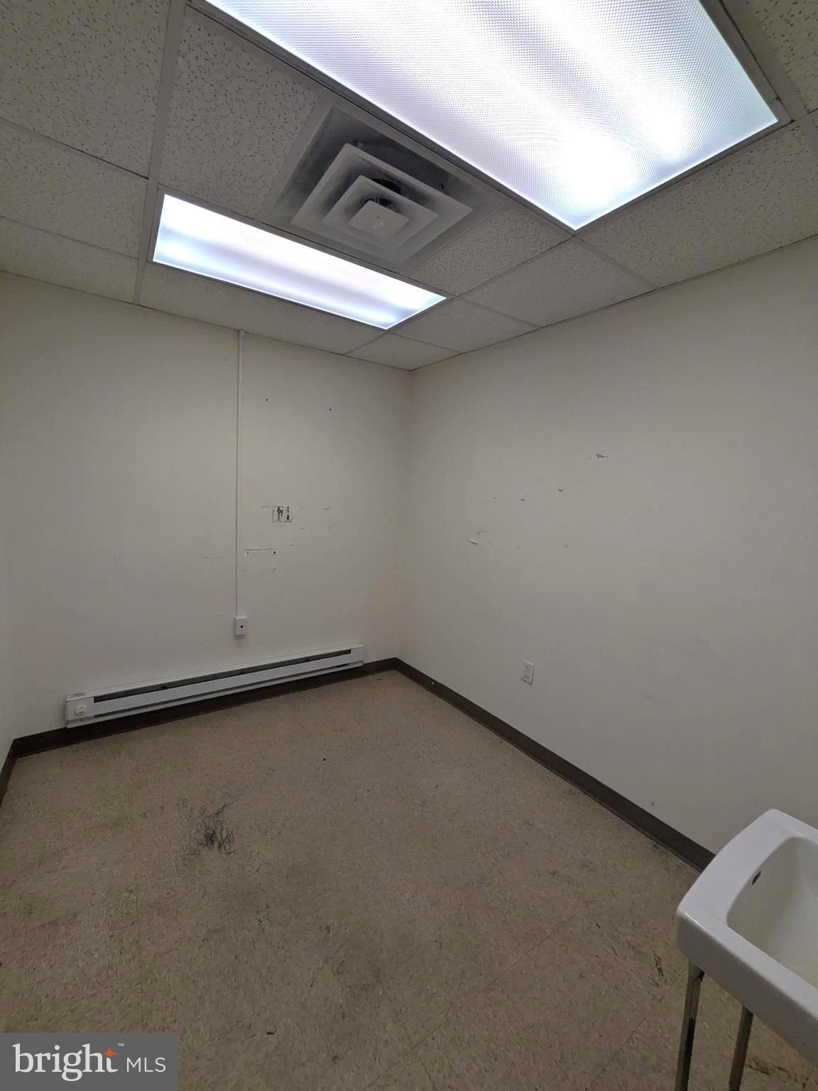 WEST OAK LANE - Commercial Sale