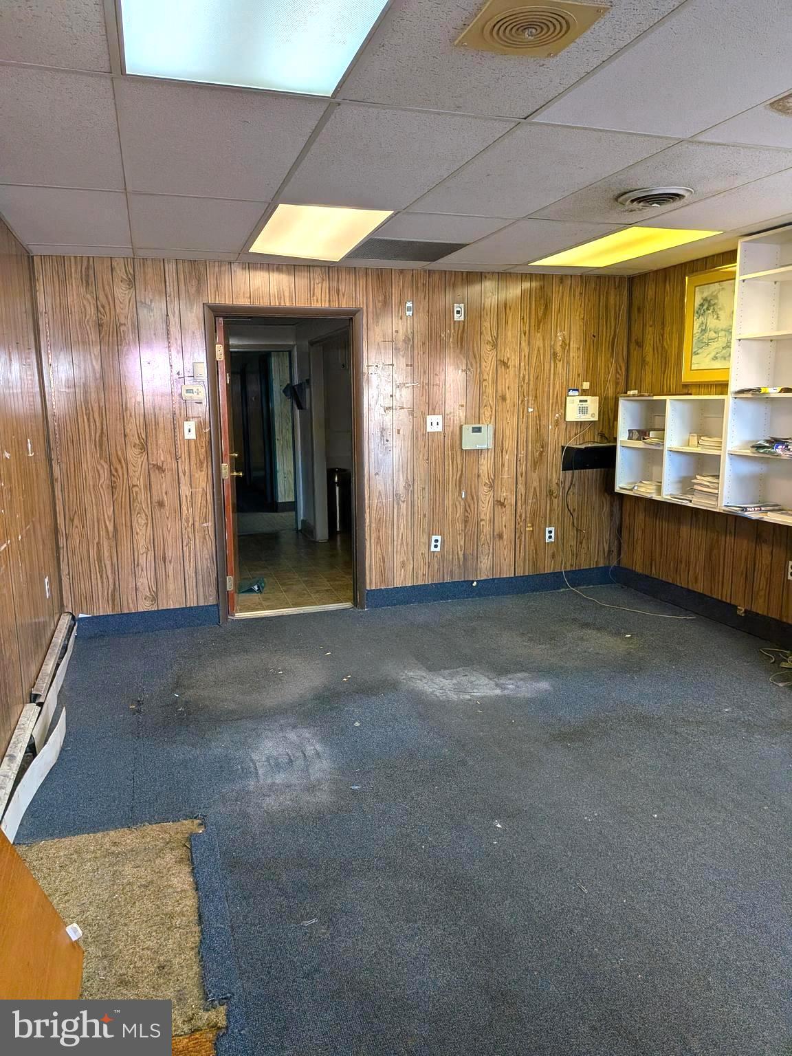 WEST OAK LANE - Commercial Sale