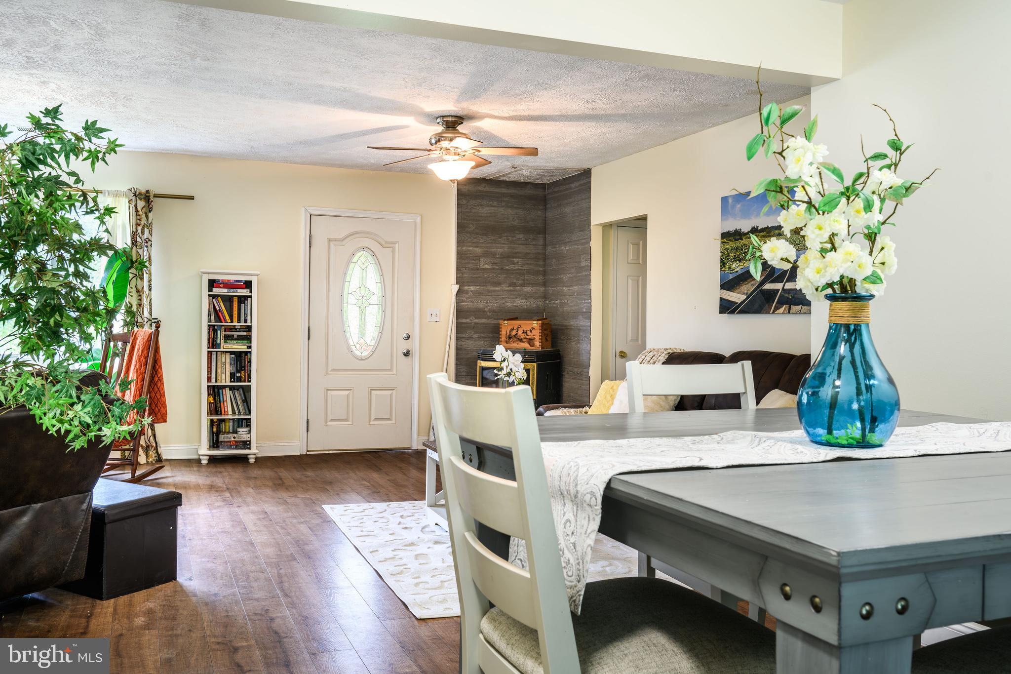 ROMANCOKE ON THE BAY - Residential