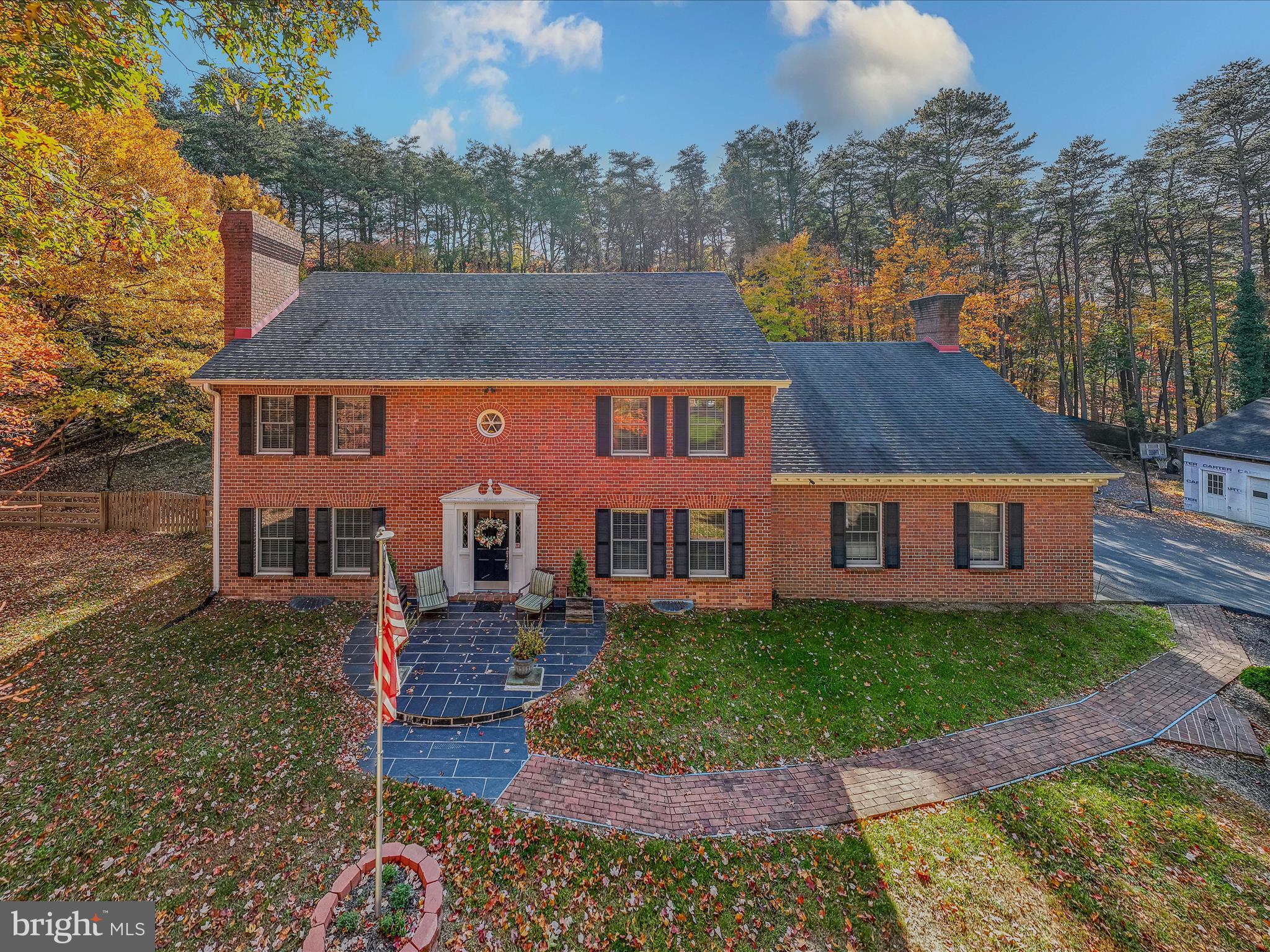 SHIRLEY FARMS - Residential