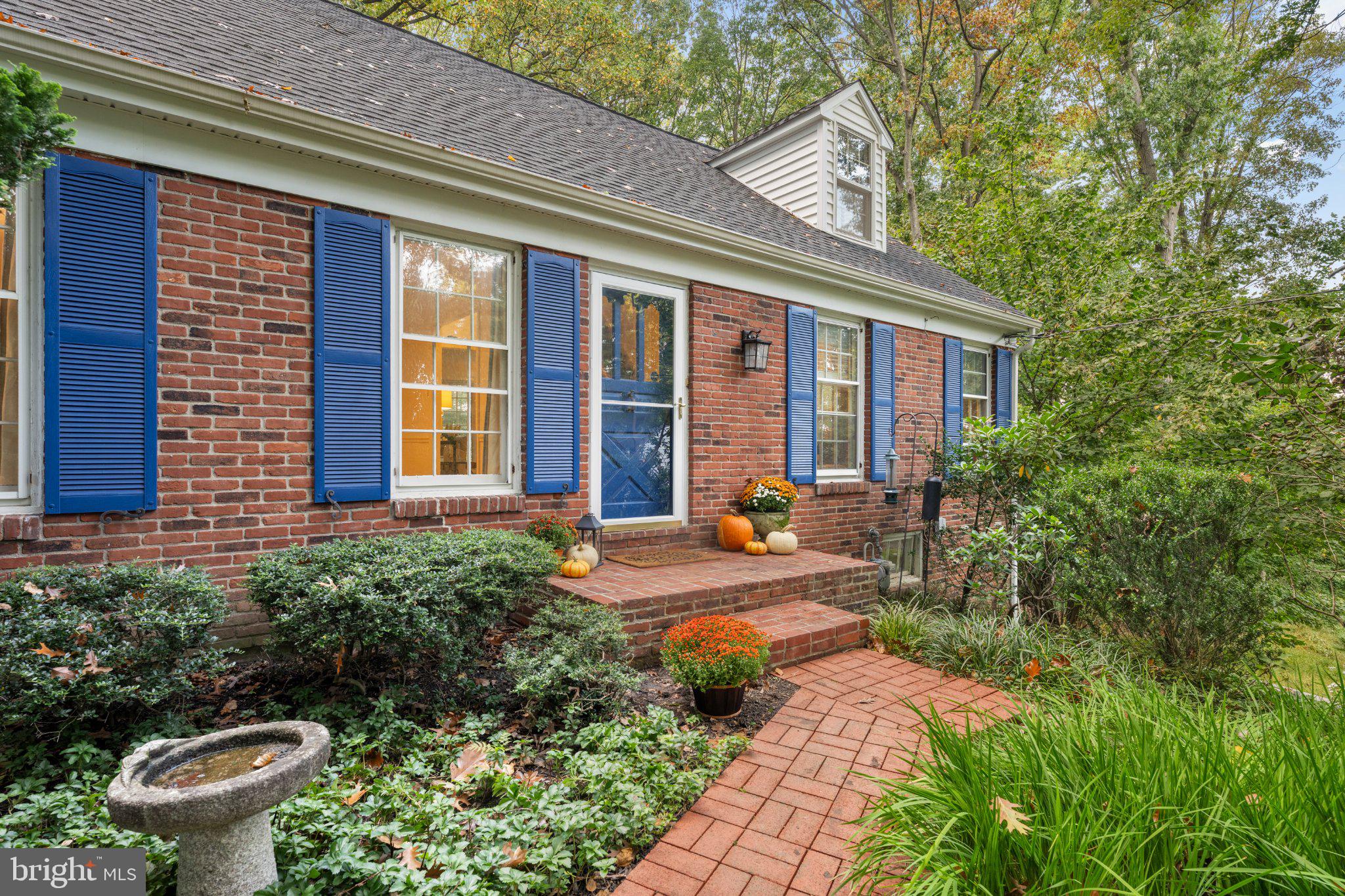 770 HEDGES LANE
