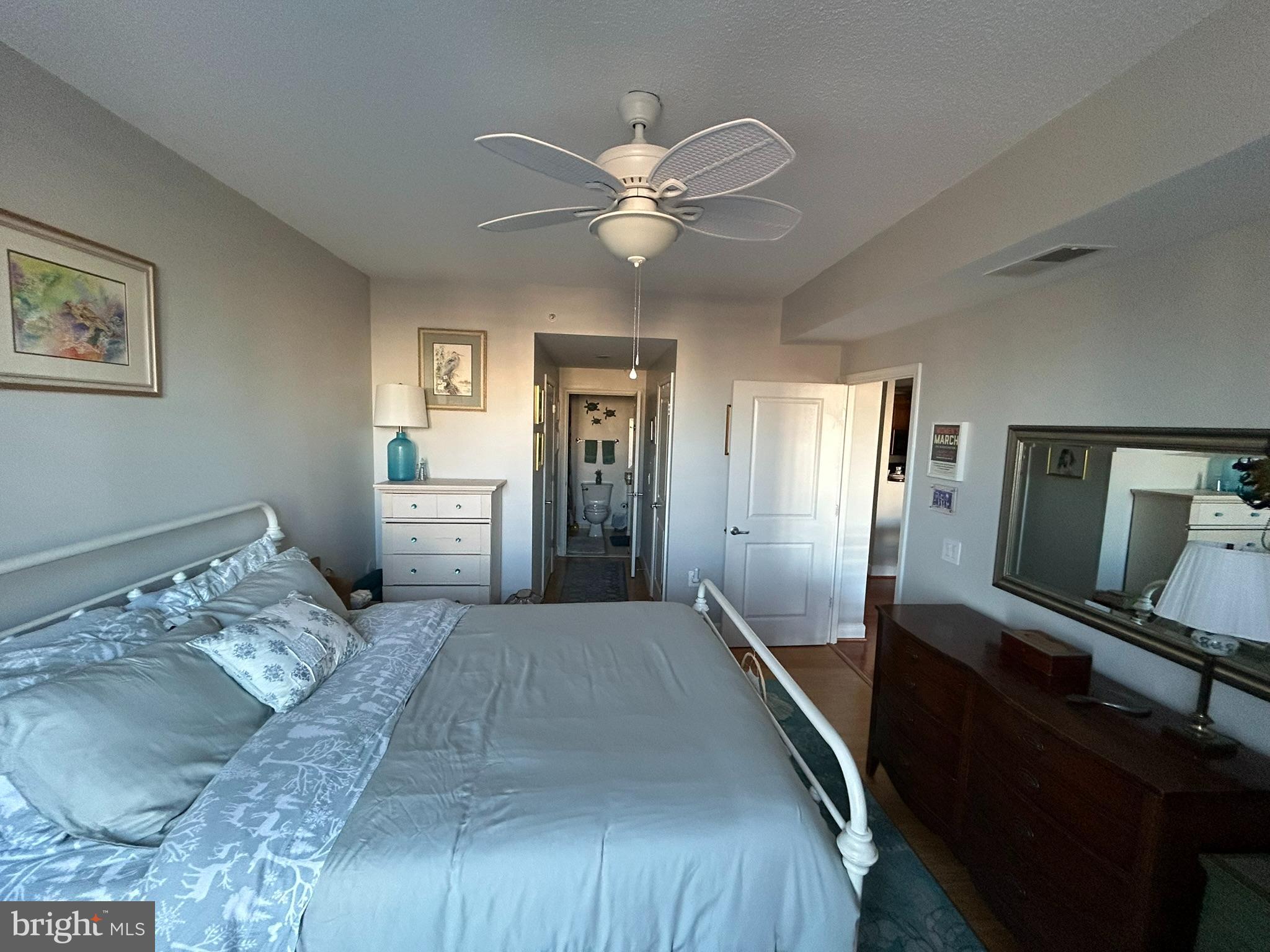 CARLTON HOUSE - Residential Lease