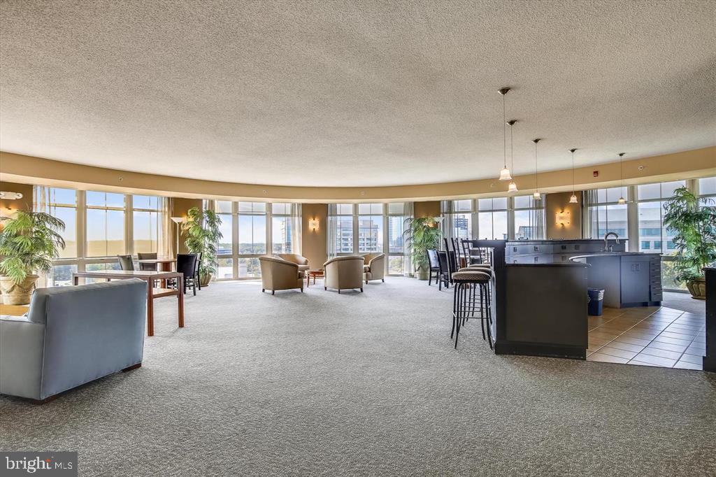 CARLTON HOUSE - Residential Lease