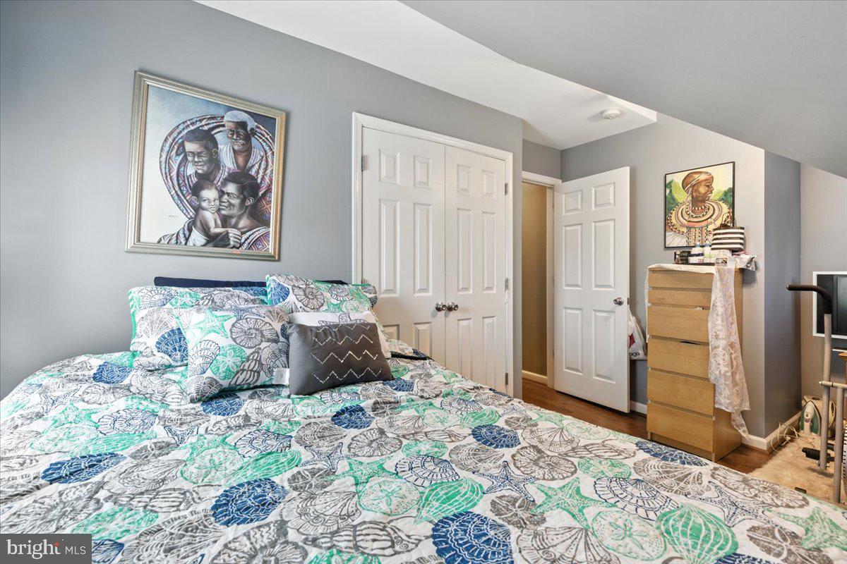 CHAPEL HILL - Residential