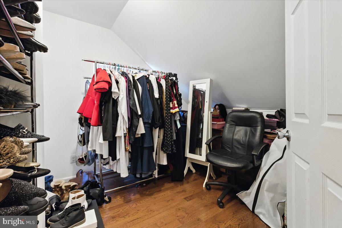 CHAPEL HILL - Residential