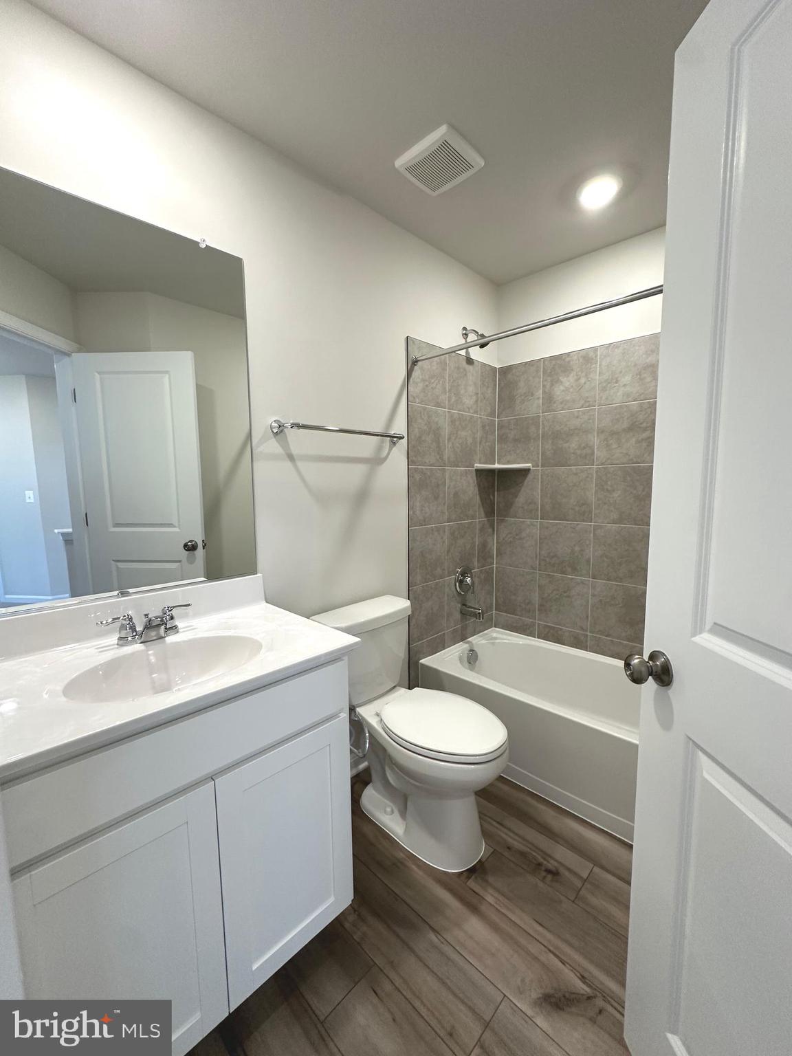 NORBORNE GLEBE - Residential Lease