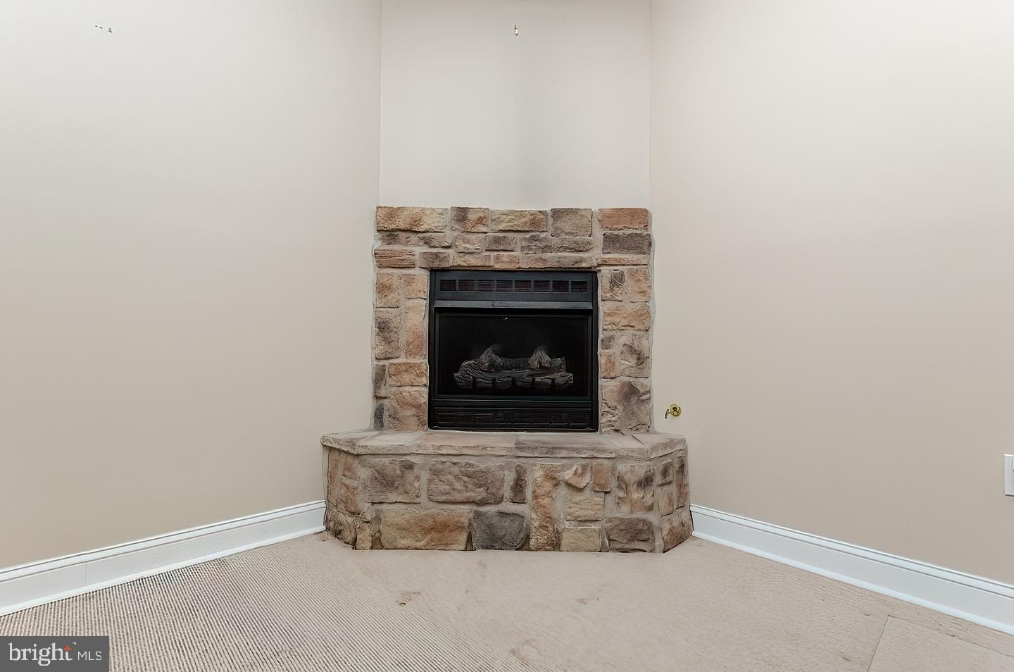 SWAN POND - Residential