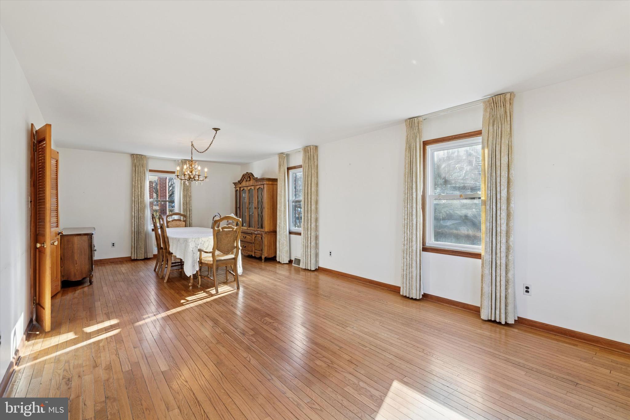 BRYN MAWR - Residential