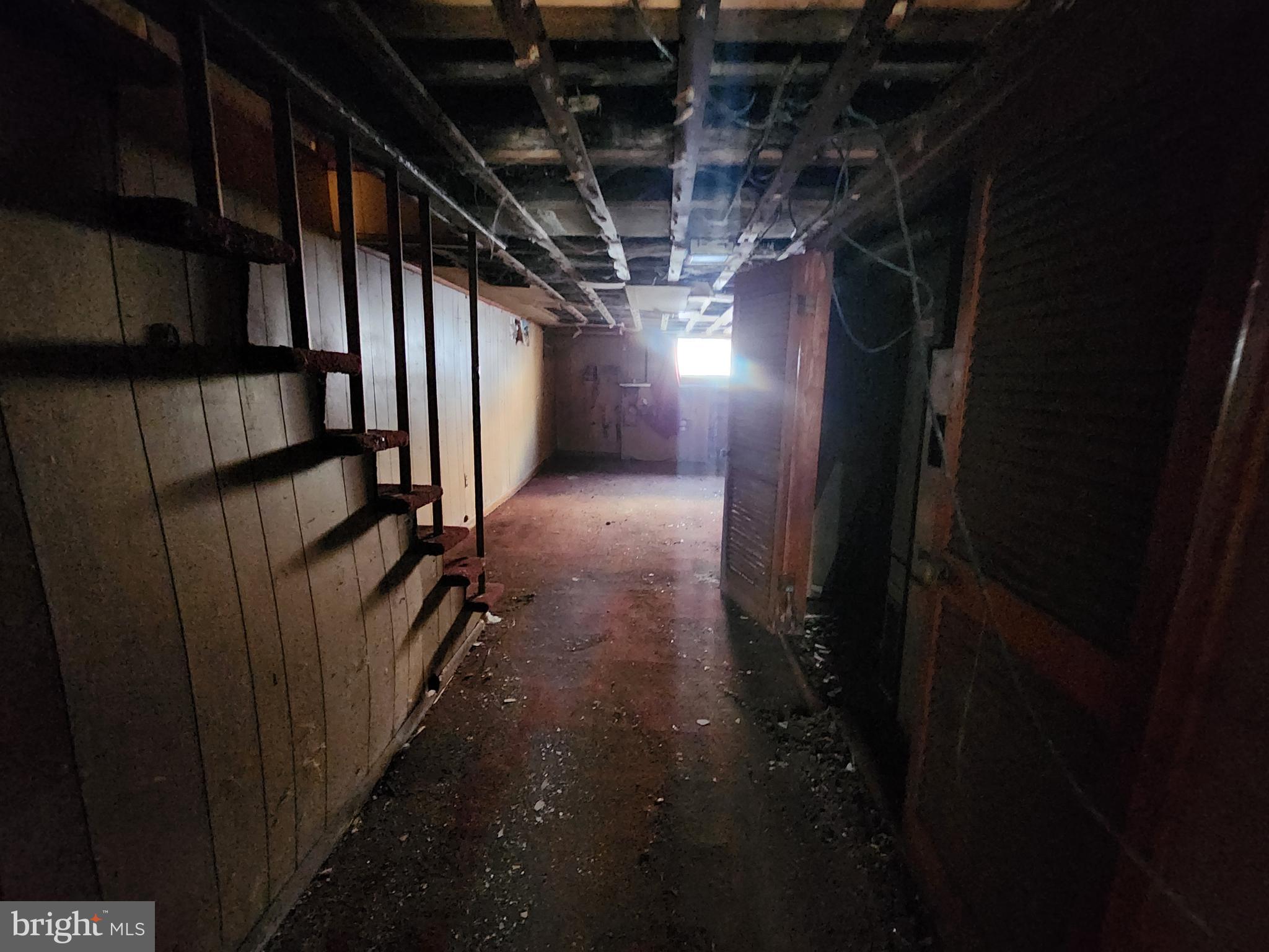 ELLWOOD PARK - Residential