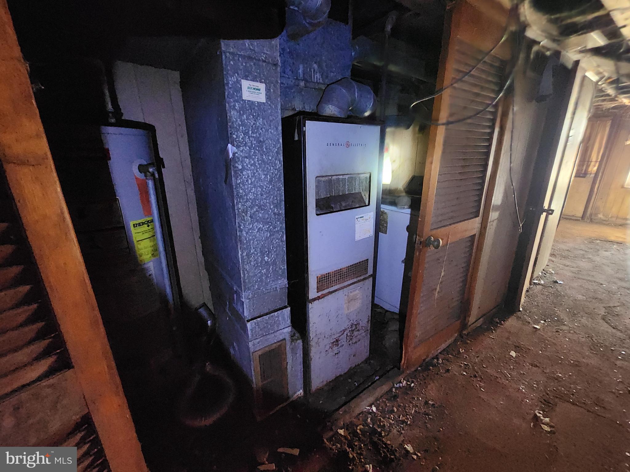 ELLWOOD PARK - Residential