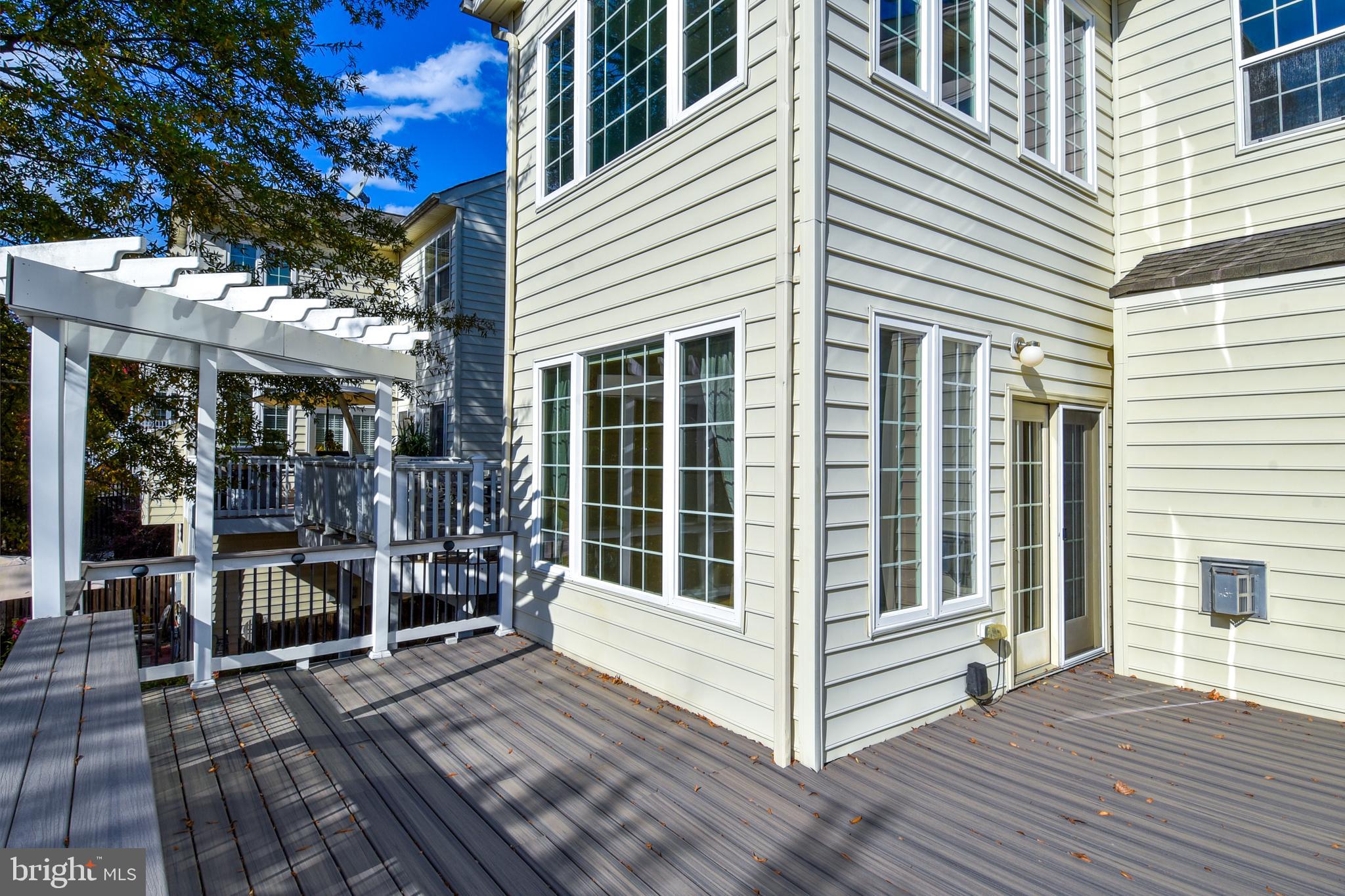 BELMONT LAND BAY - Residential Lease