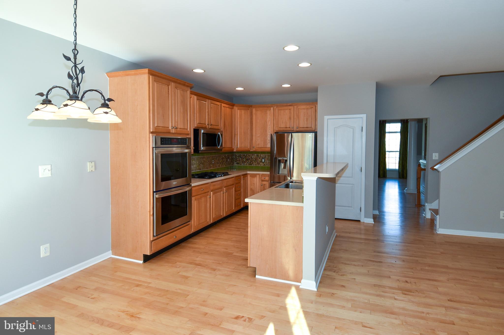 BELMONT LAND BAY - Residential Lease