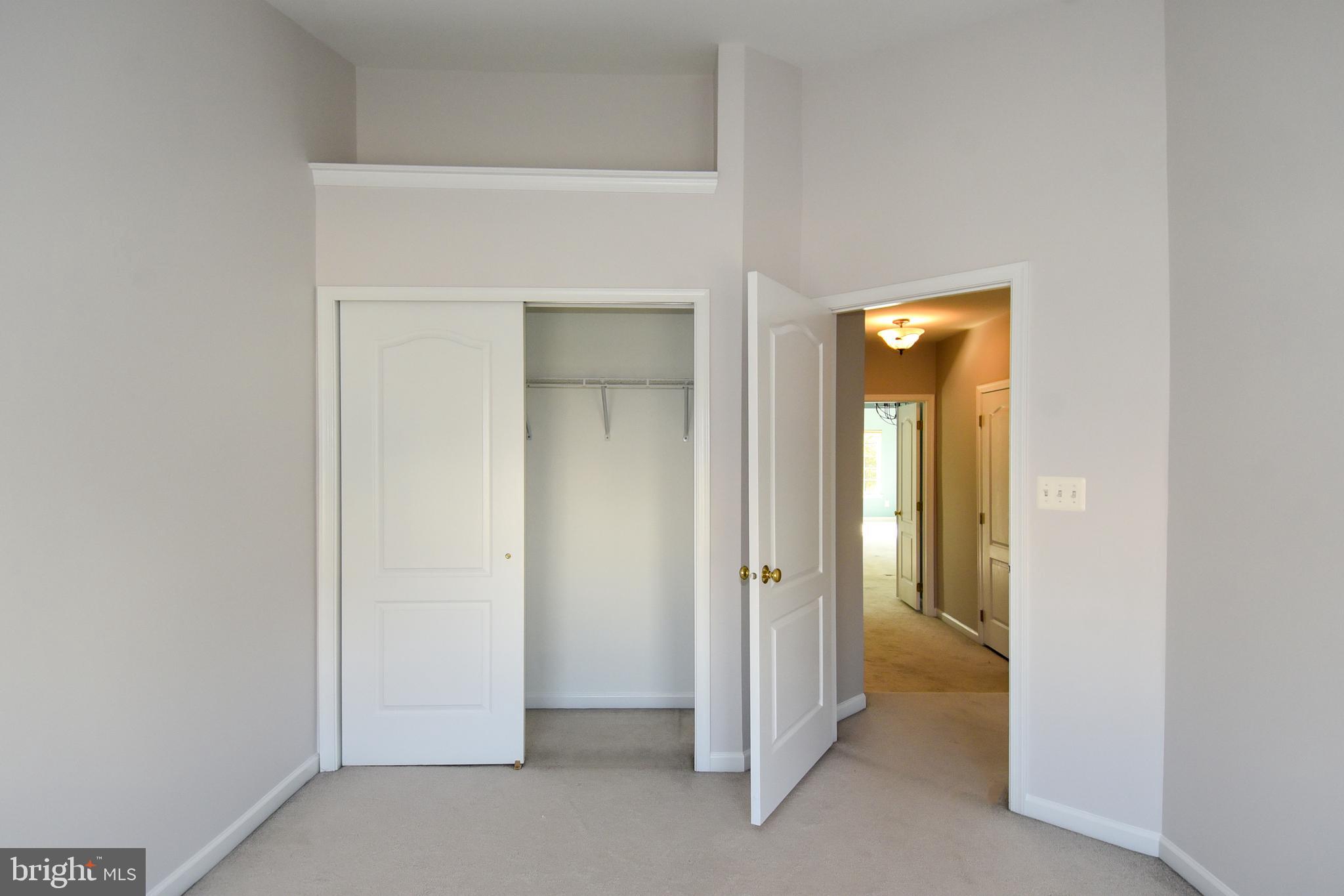 BELMONT LAND BAY - Residential Lease