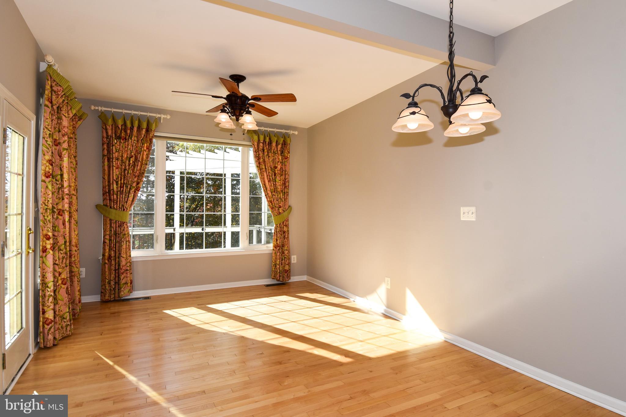 BELMONT LAND BAY - Residential Lease