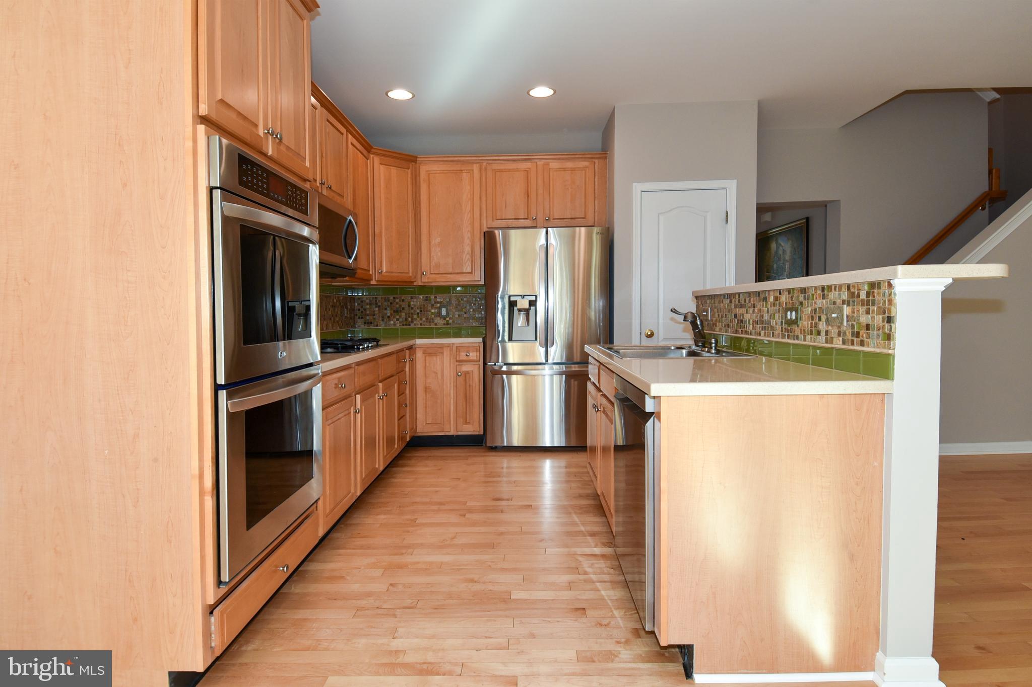 BELMONT LAND BAY - Residential Lease