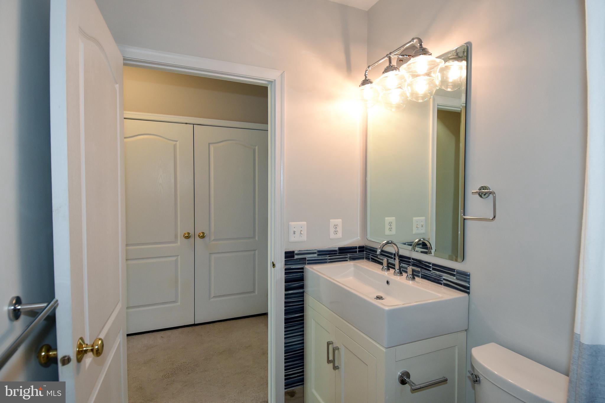 BELMONT LAND BAY - Residential Lease