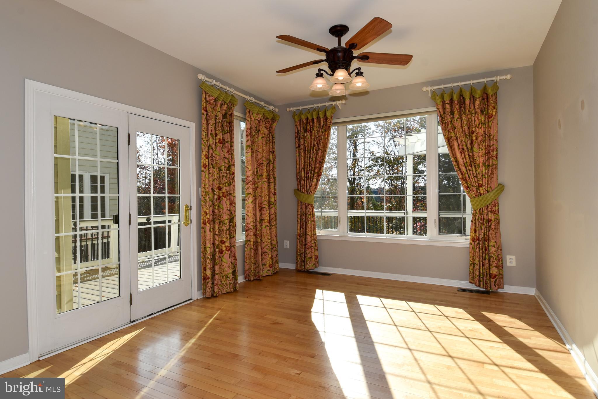 BELMONT LAND BAY - Residential Lease