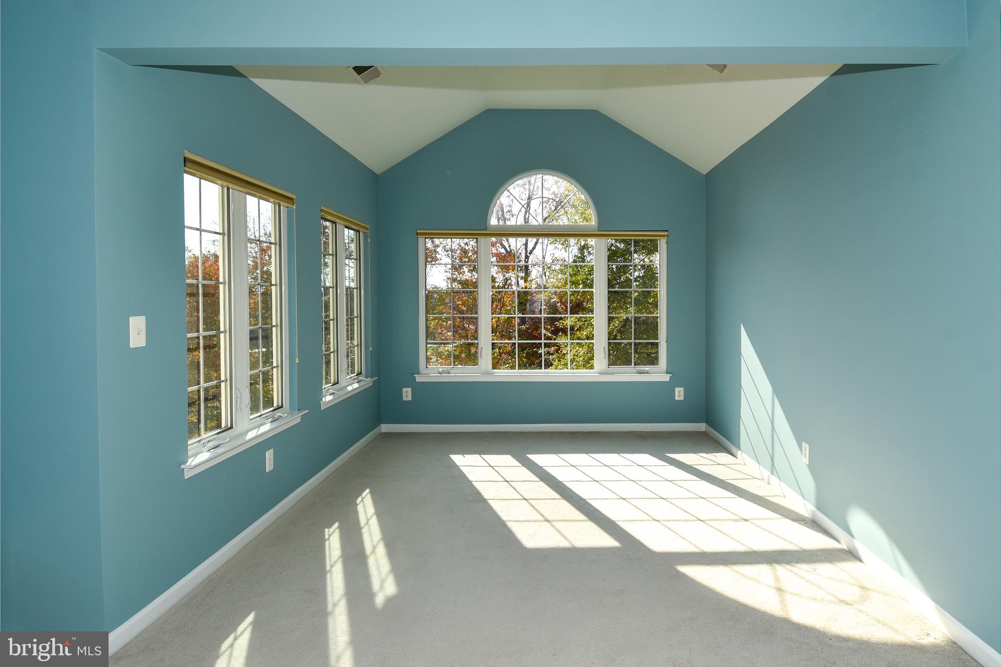 BELMONT LAND BAY - Residential Lease