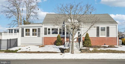 Homes For Sale - 201 Lillian Avenue<br/> HAMILTON, NJ 08610