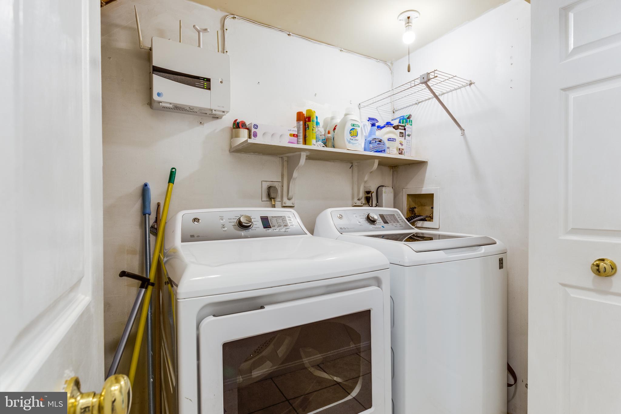 ST CHARLES SUB - HAMPSHIRE - Residential