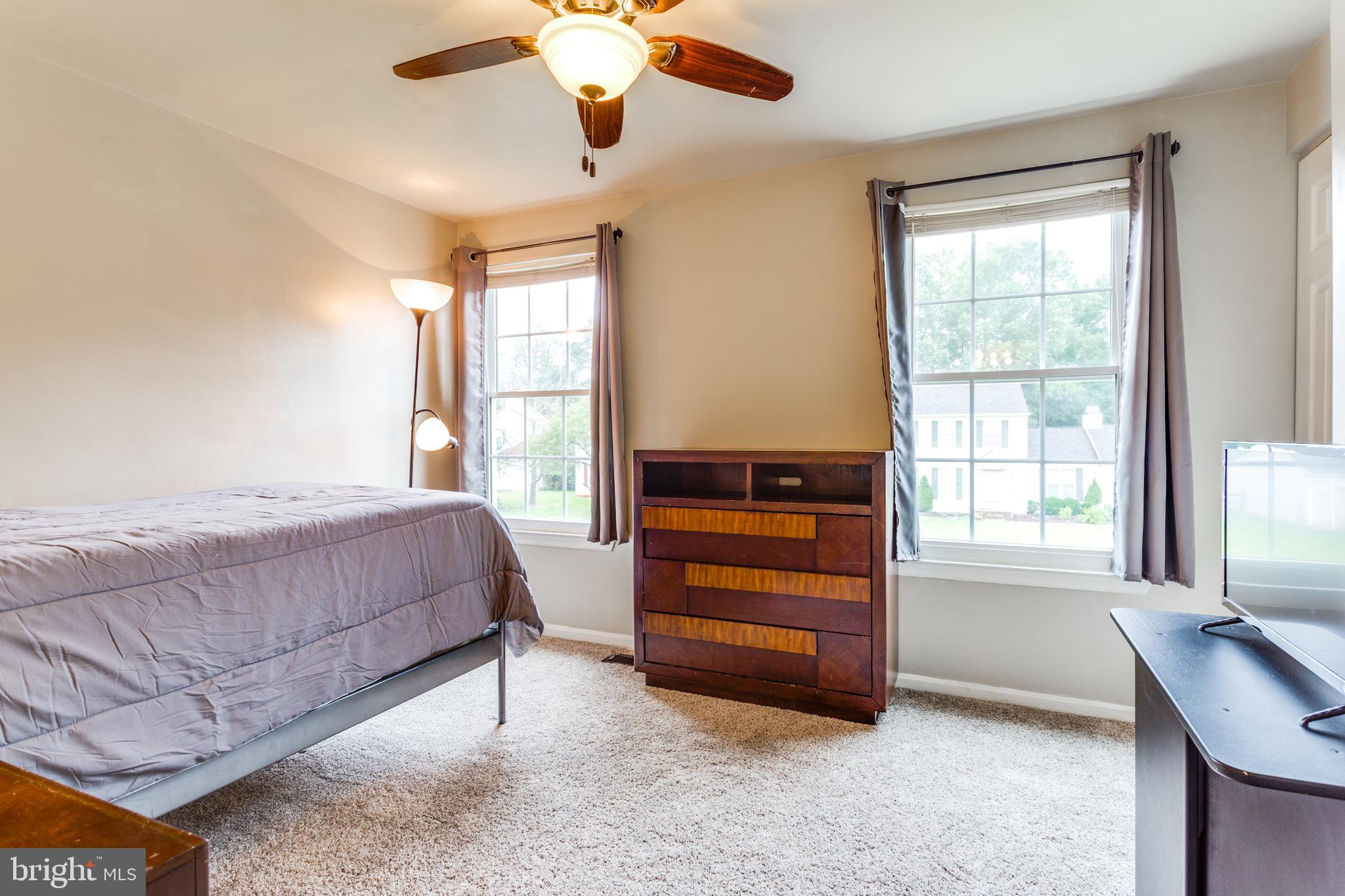 ST CHARLES SUB - HAMPSHIRE - Residential