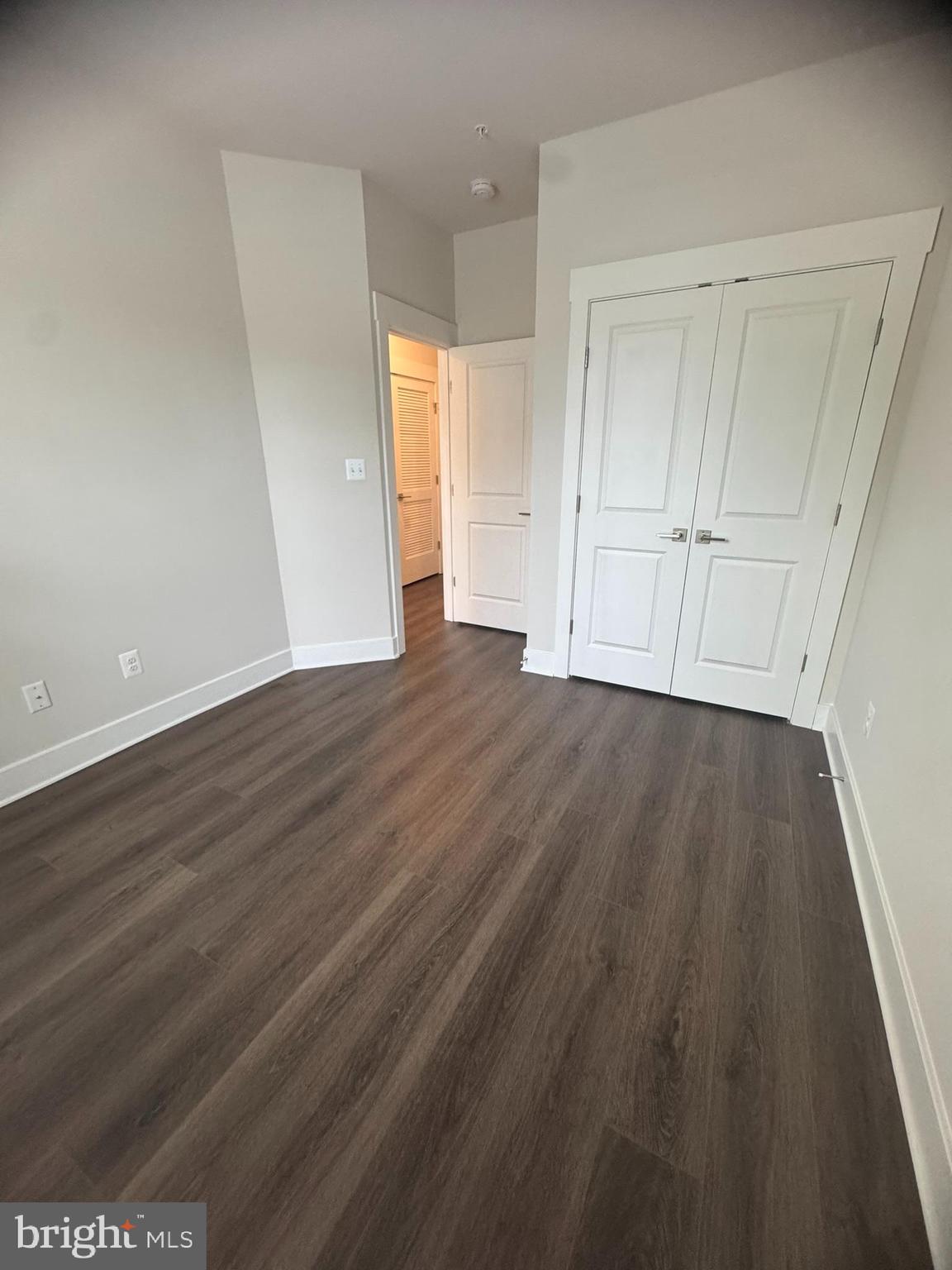 MACALLAN CROSSING - Residential Lease