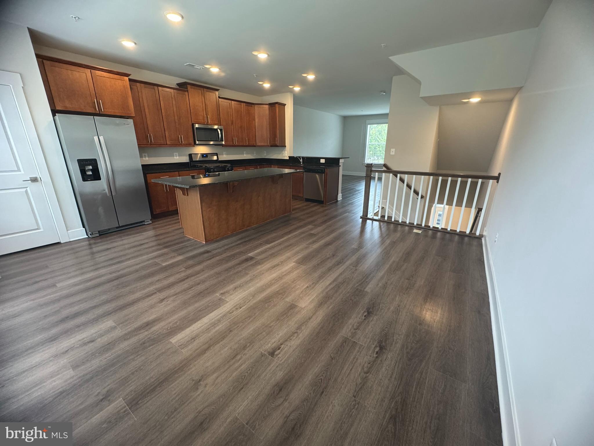 MACALLAN CROSSING - Residential Lease