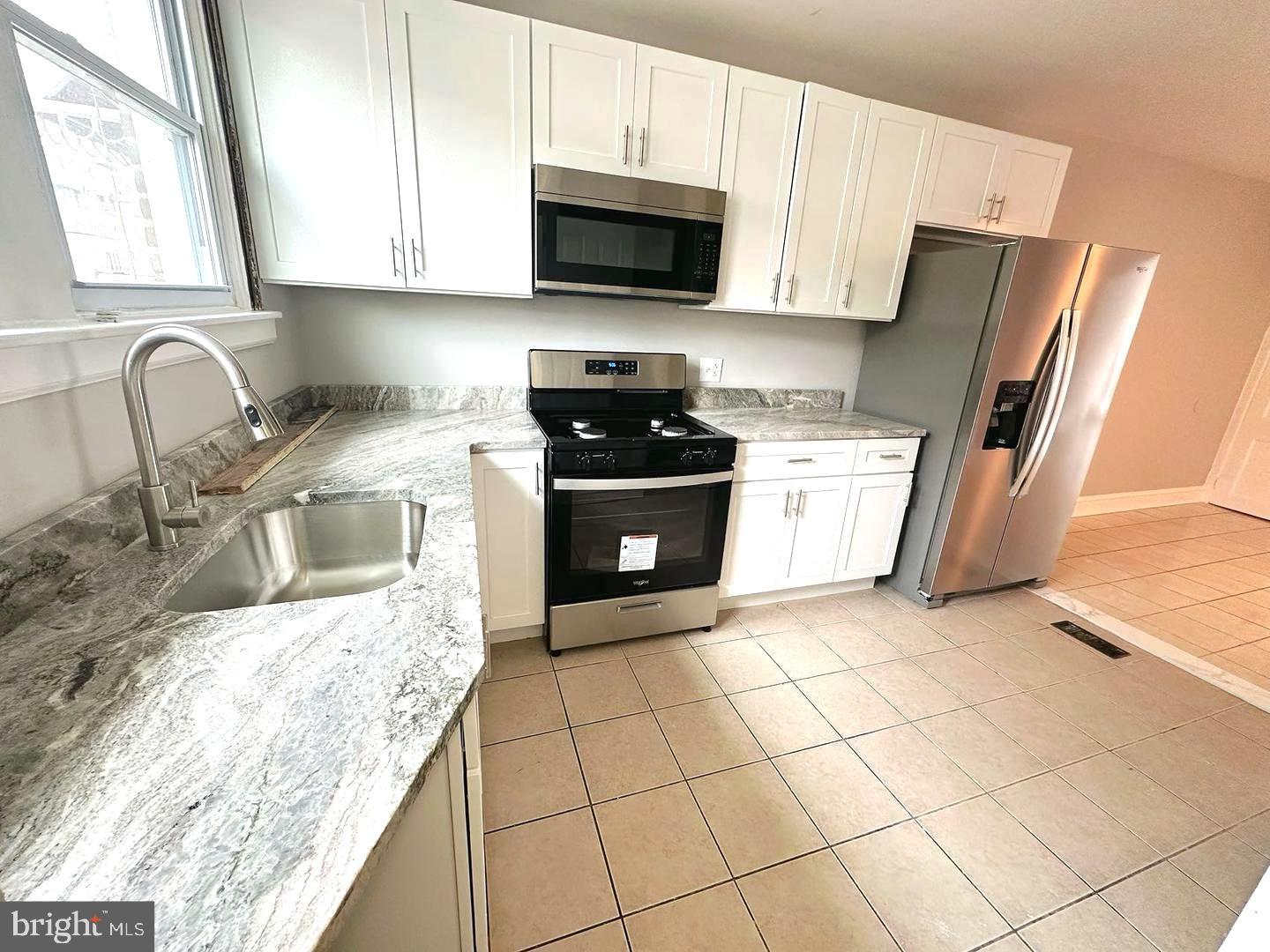 MAYFAIR (EAST) - Residential