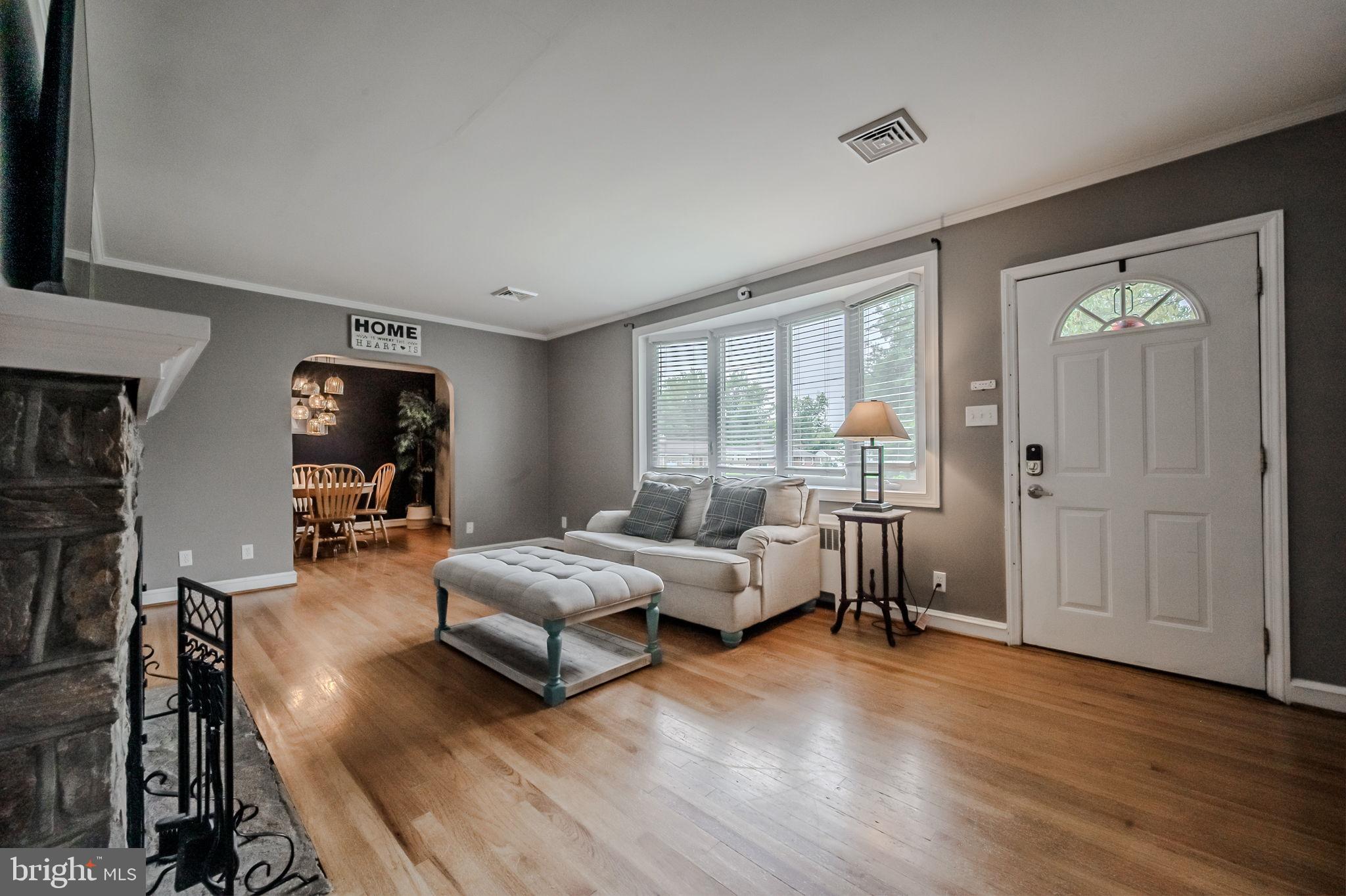 17 OAKNOLL ROAD