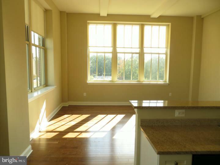 312 WALNUT STREET 22 102