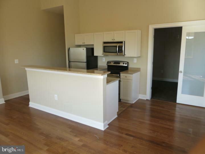 312 WALNUT STREET 22 102