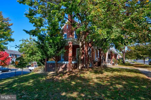 5200 KANSAS AVENUE NW WASHINGTON DC 20011