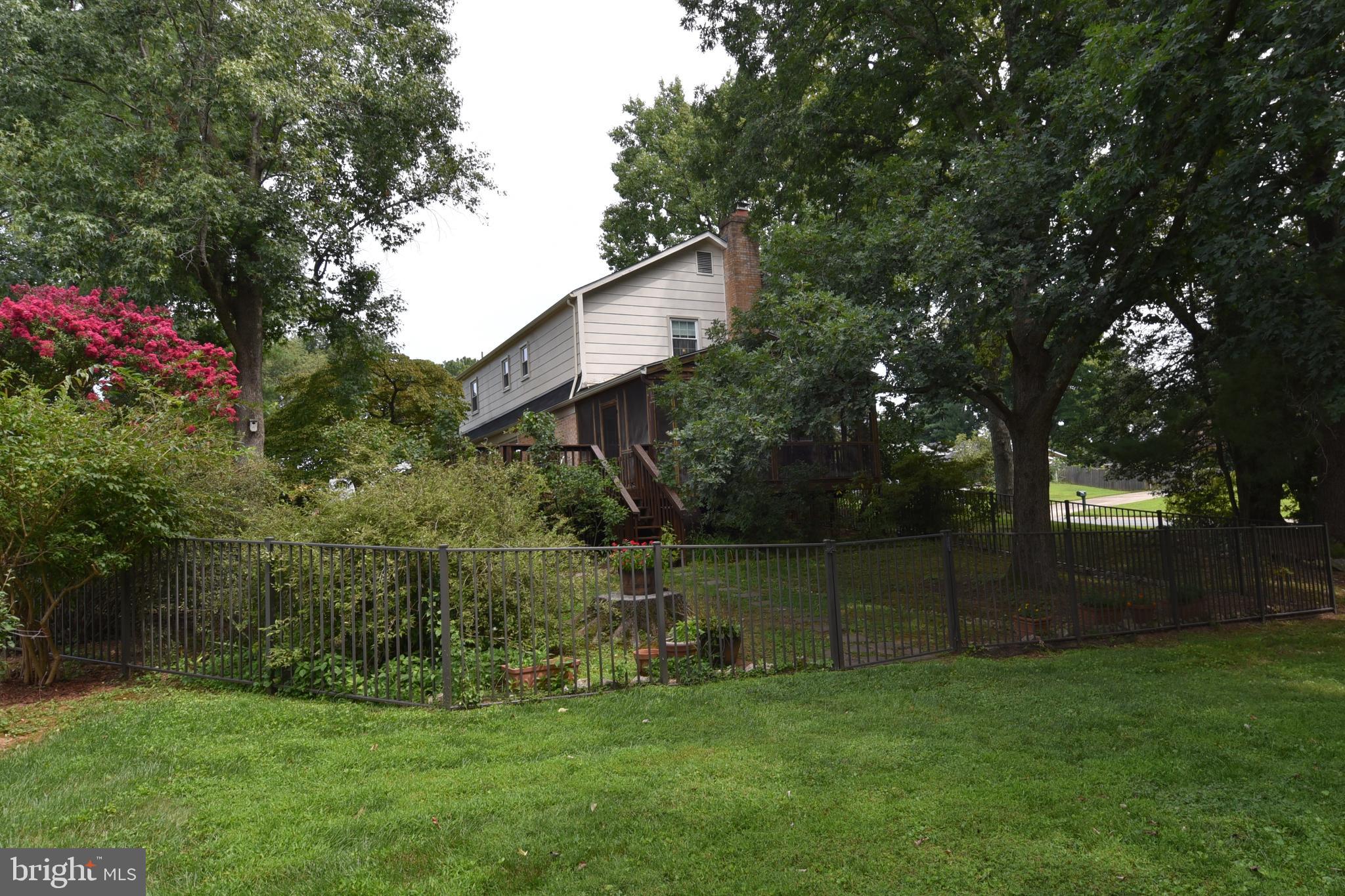 FAIRVIEW ESTATES - Residential