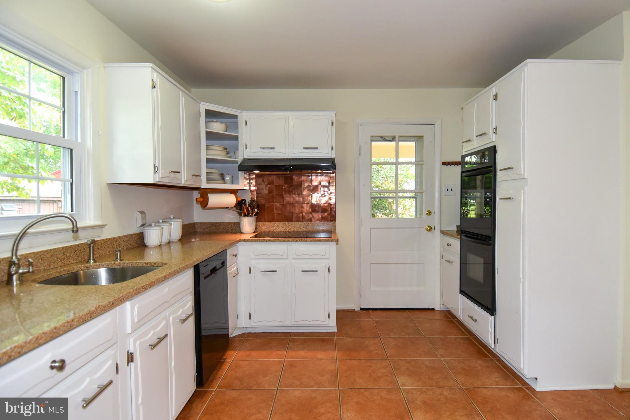 FAIRVIEW ESTATES - Residential