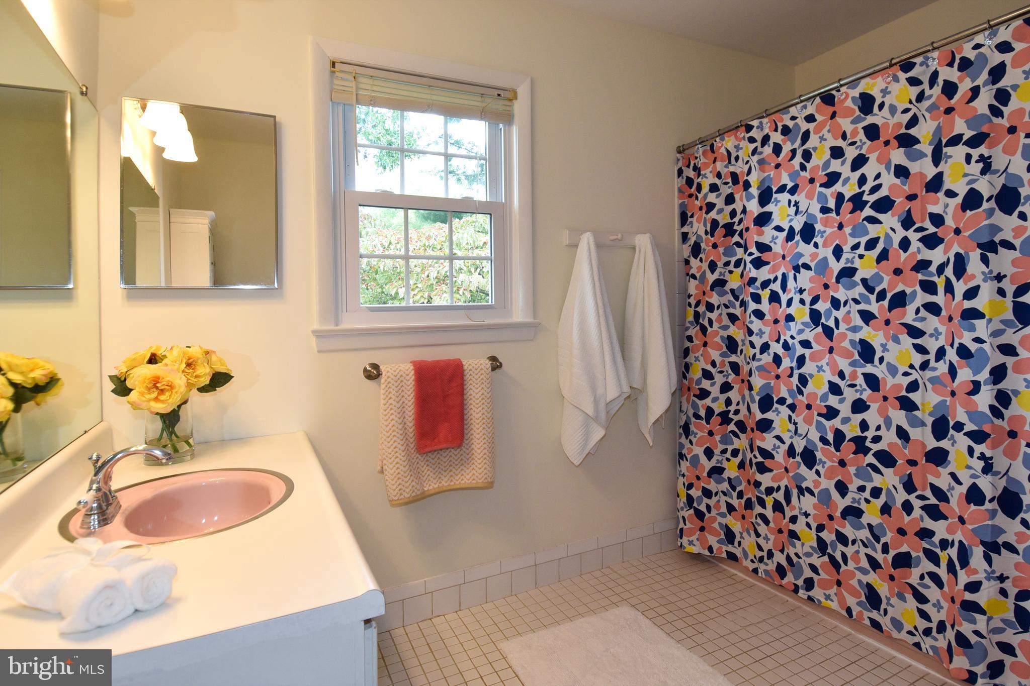 FAIRVIEW ESTATES - Residential