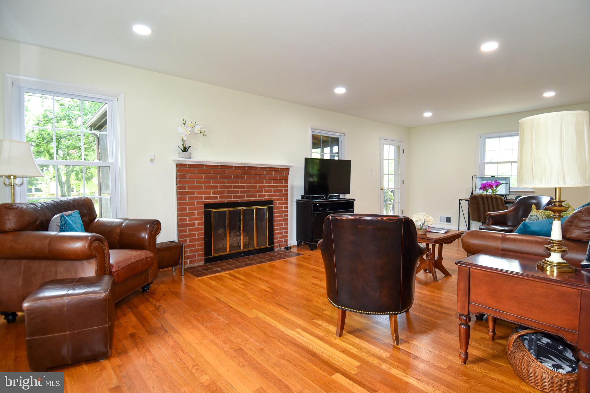 FAIRVIEW ESTATES - Residential