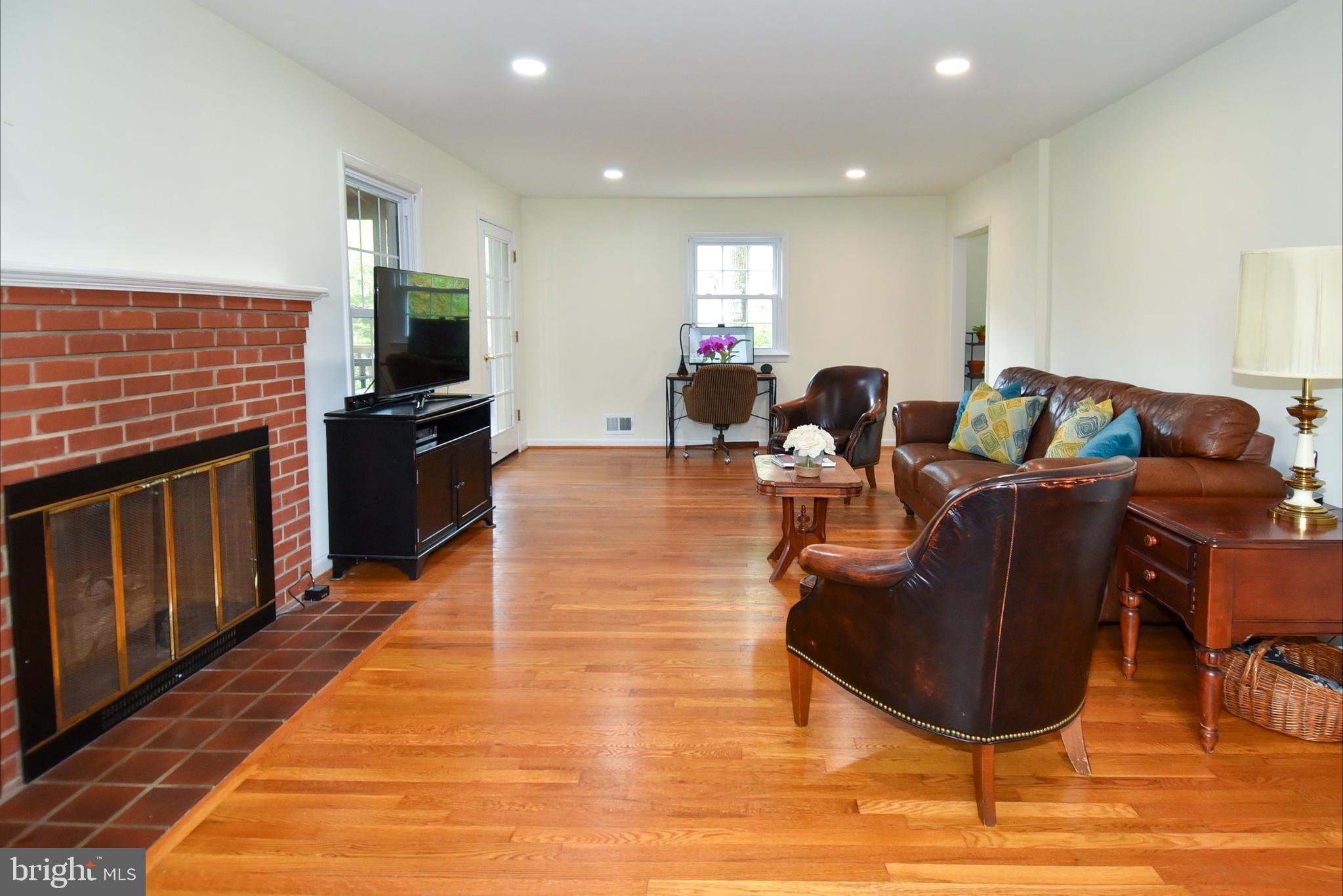 FAIRVIEW ESTATES - Residential