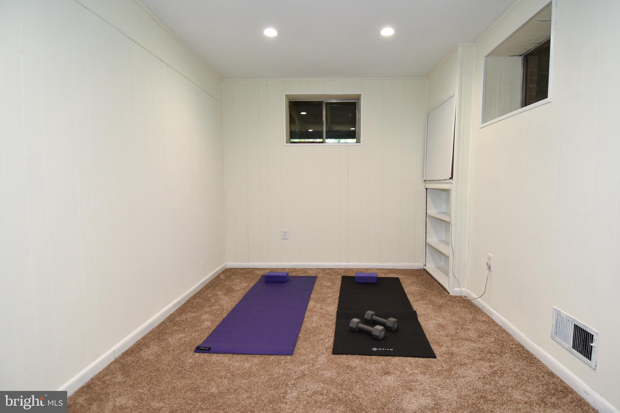 FAIRVIEW ESTATES - Residential