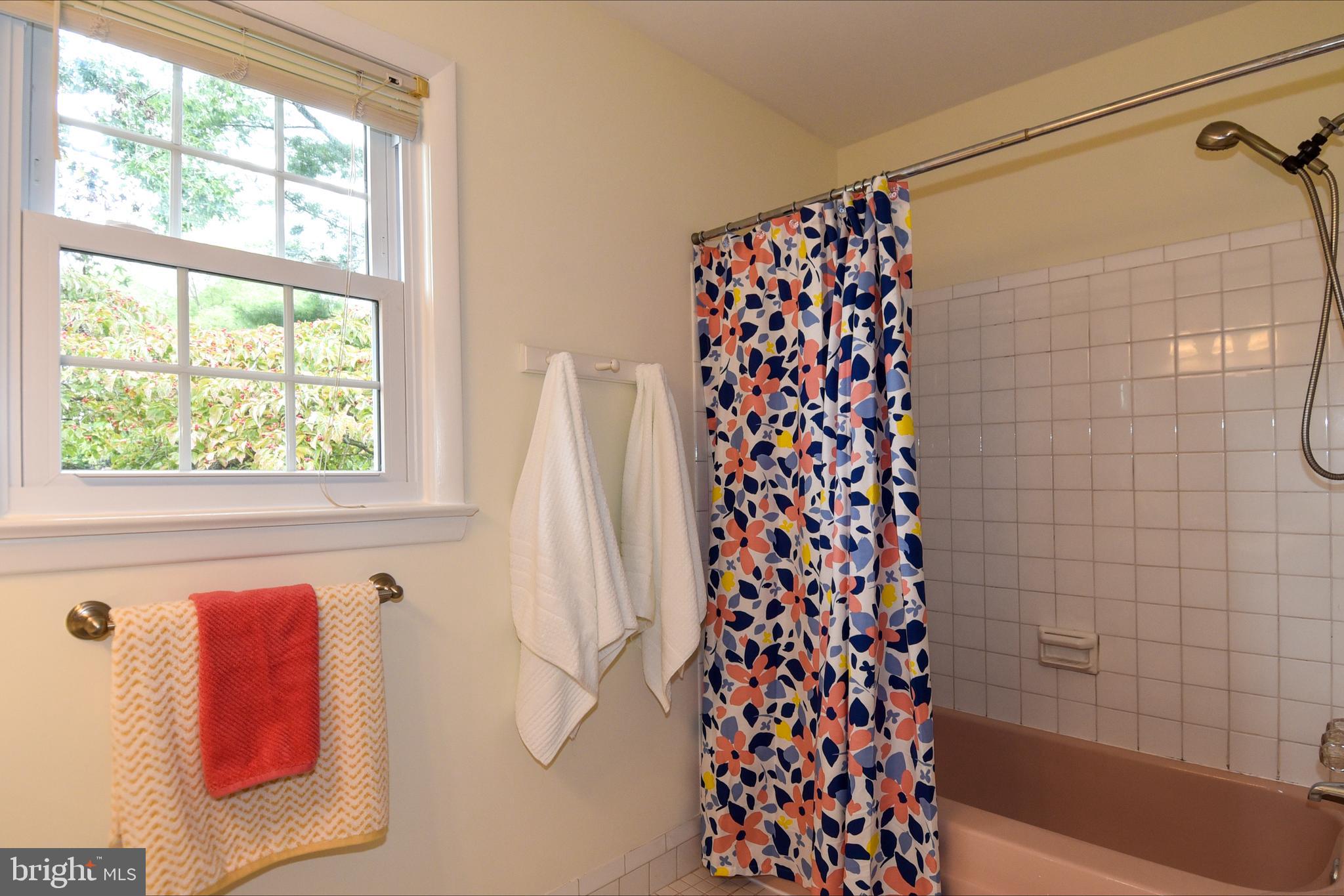 FAIRVIEW ESTATES - Residential