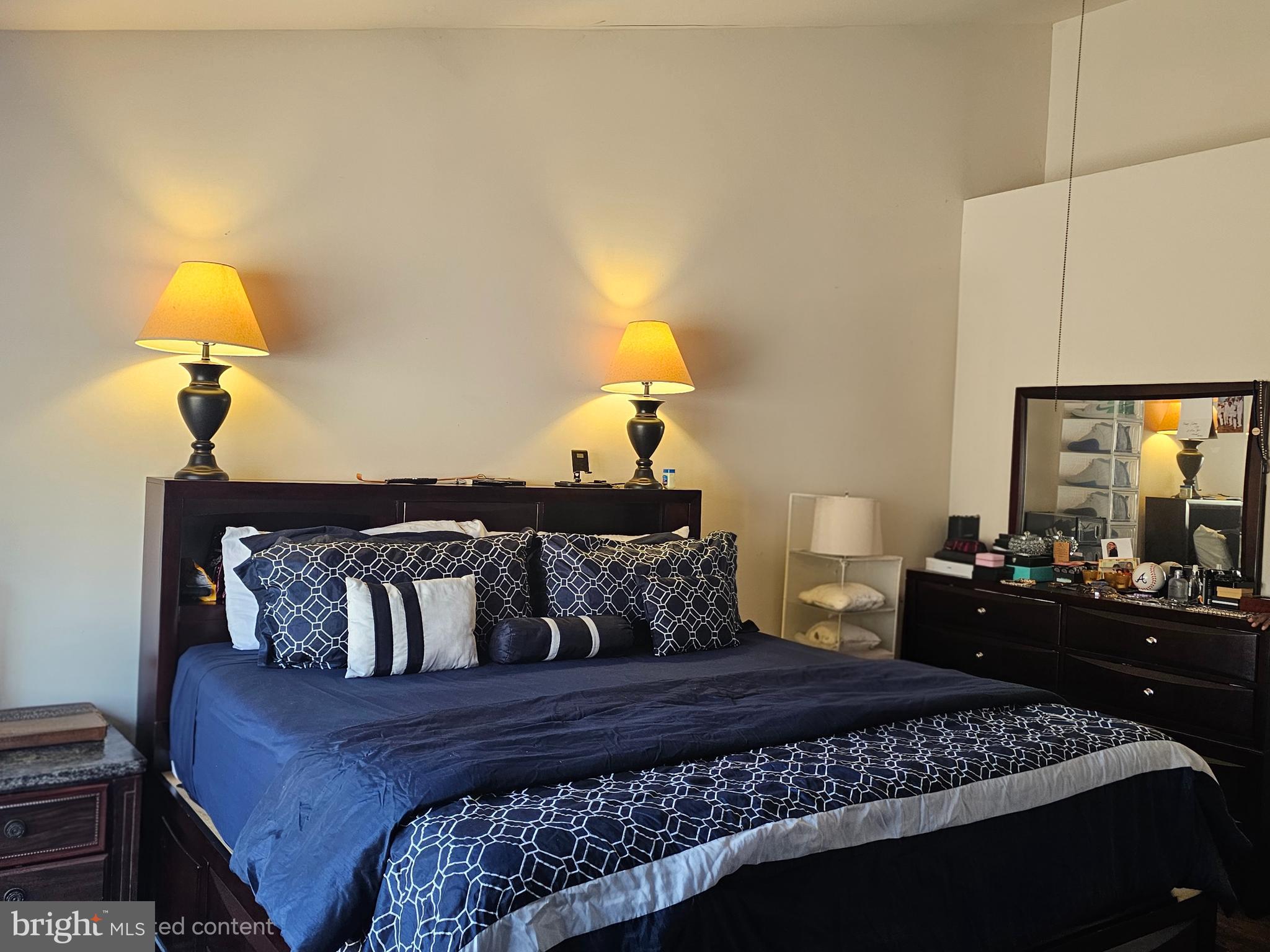 RIVERWATCH COMMONS - Residential