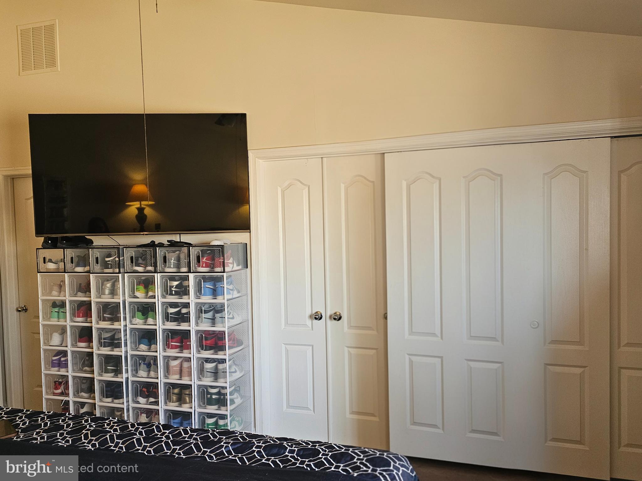 RIVERWATCH COMMONS - Residential