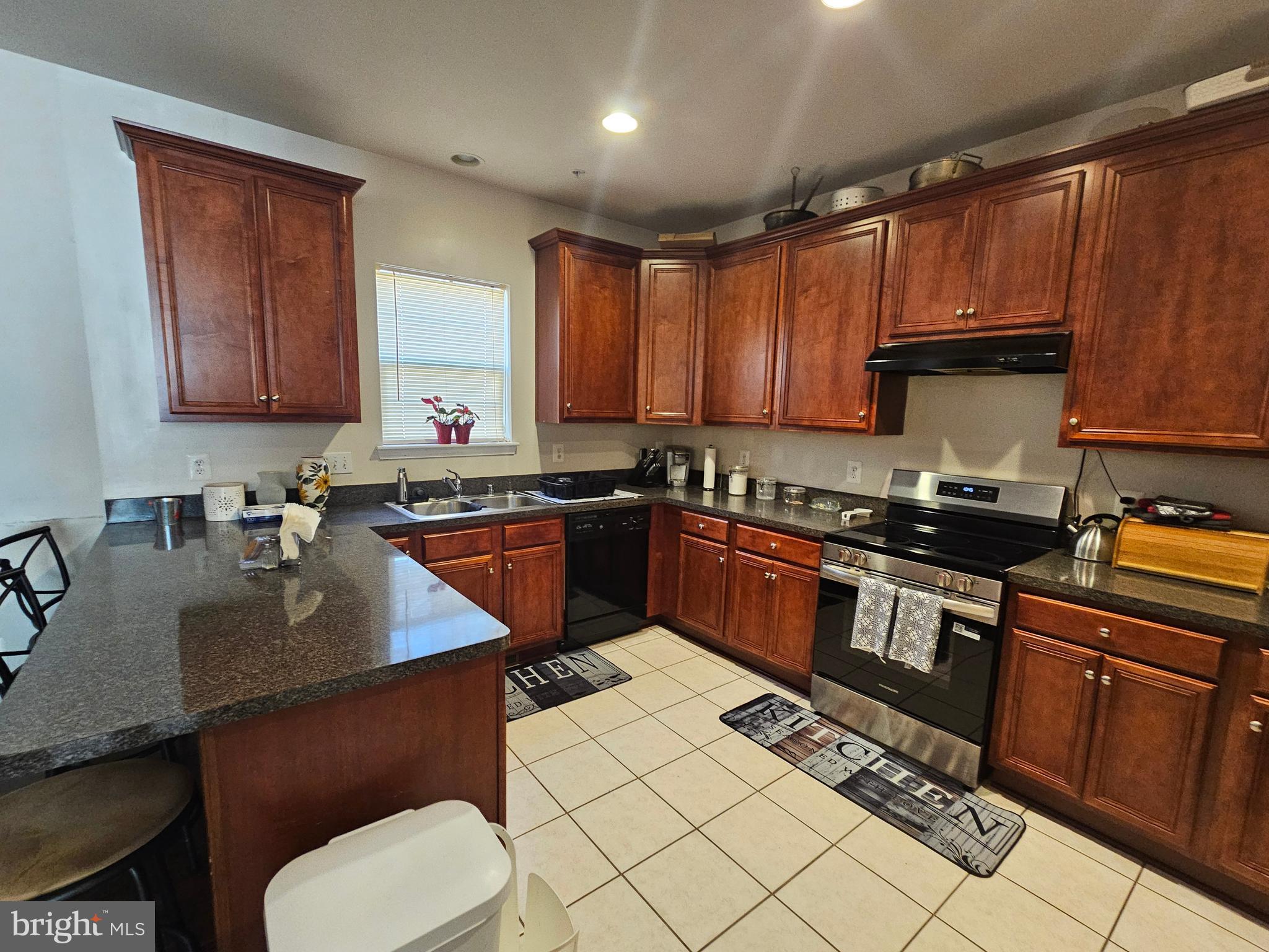 RIVERWATCH COMMONS - Residential