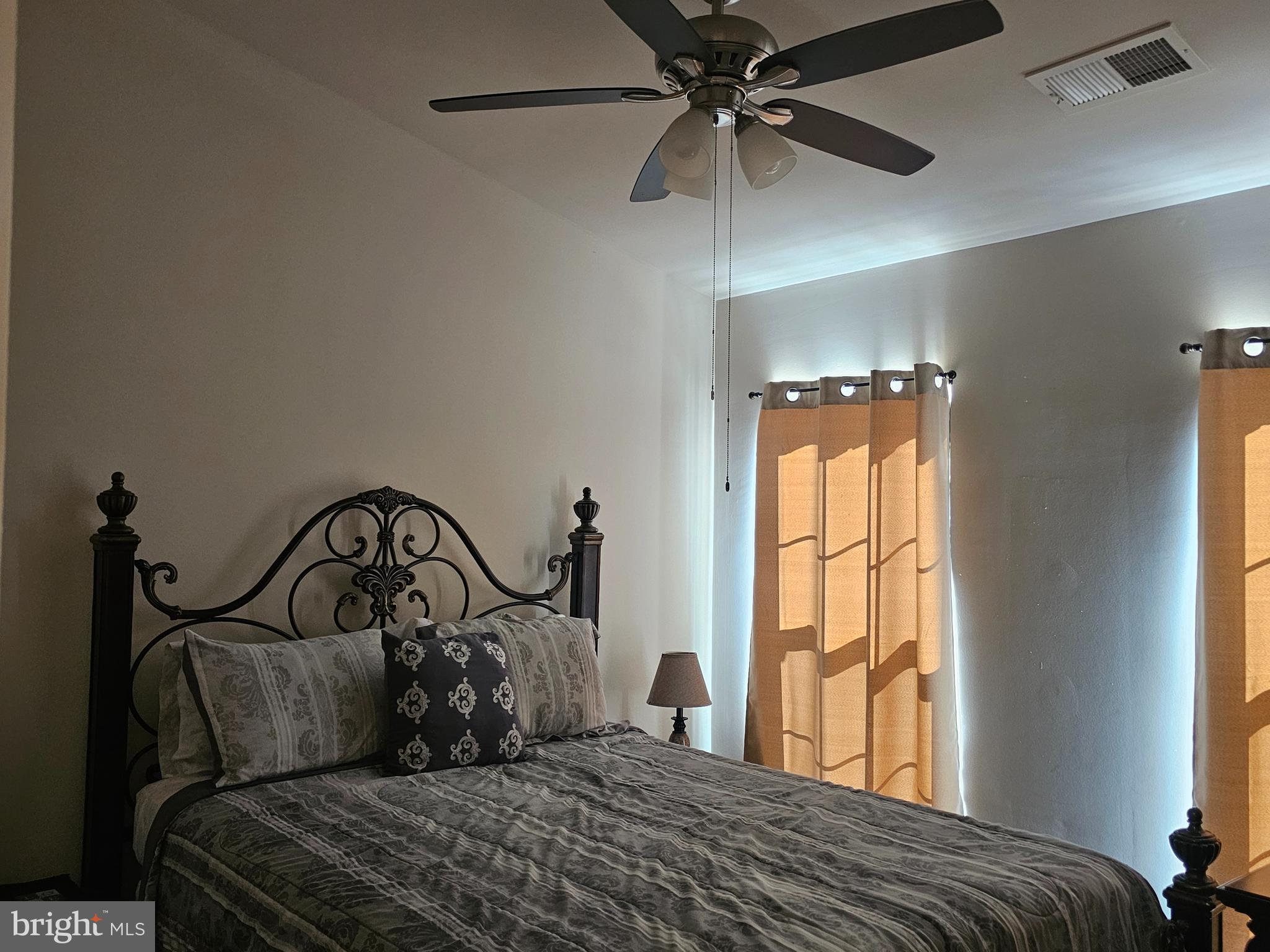 RIVERWATCH COMMONS - Residential