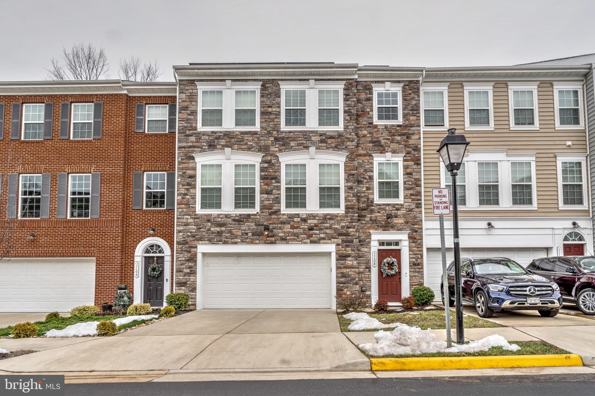 COWAN CROSSING - Residential