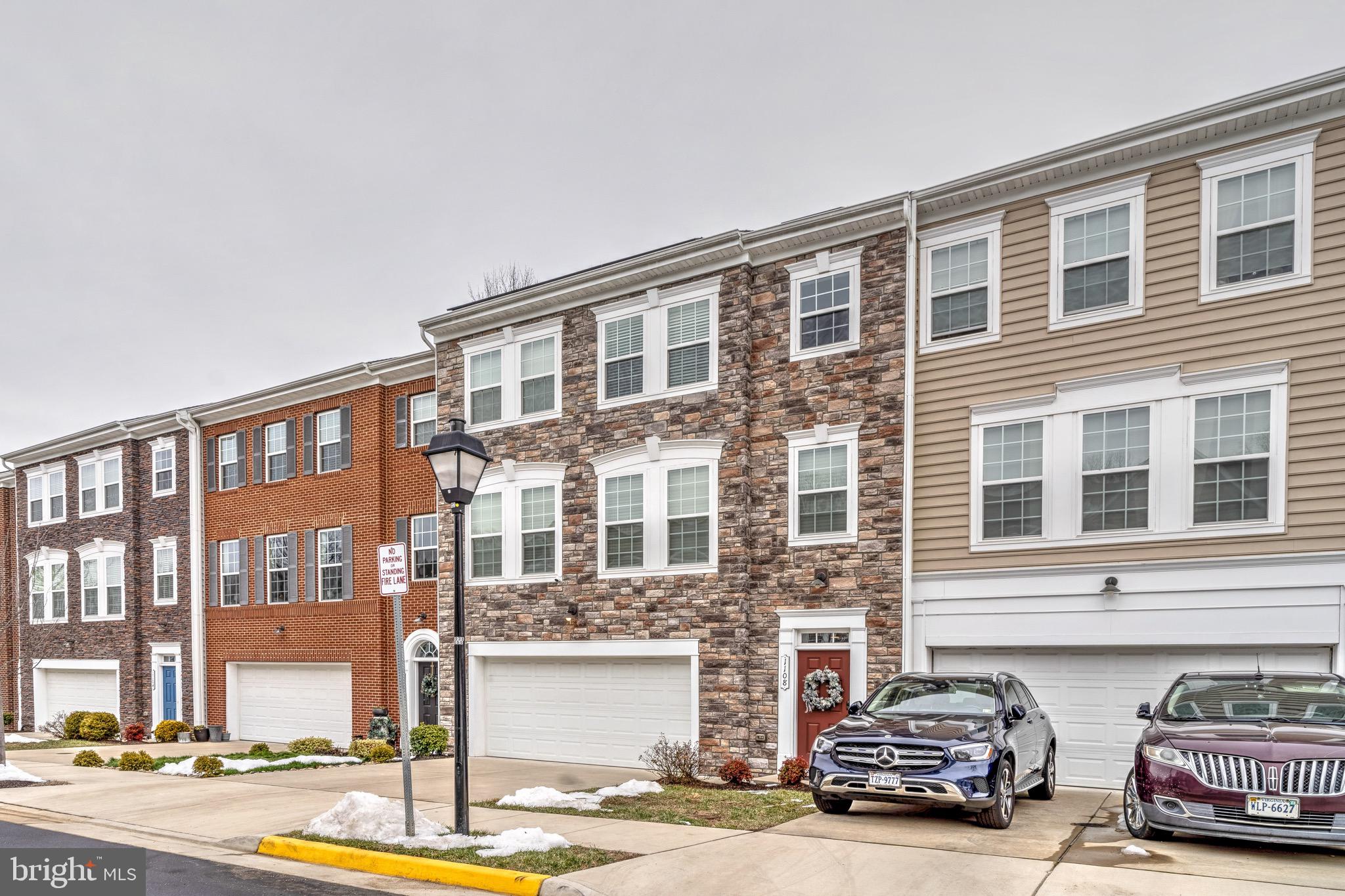 COWAN CROSSING - Residential