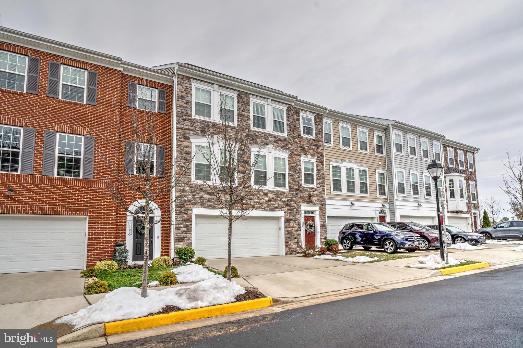 COWAN CROSSING - Residential