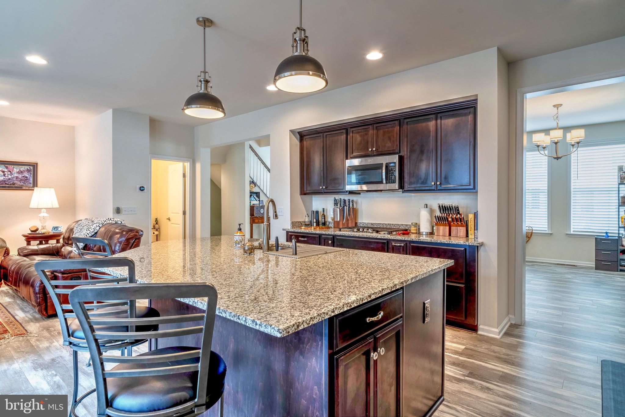 COWAN CROSSING - Residential