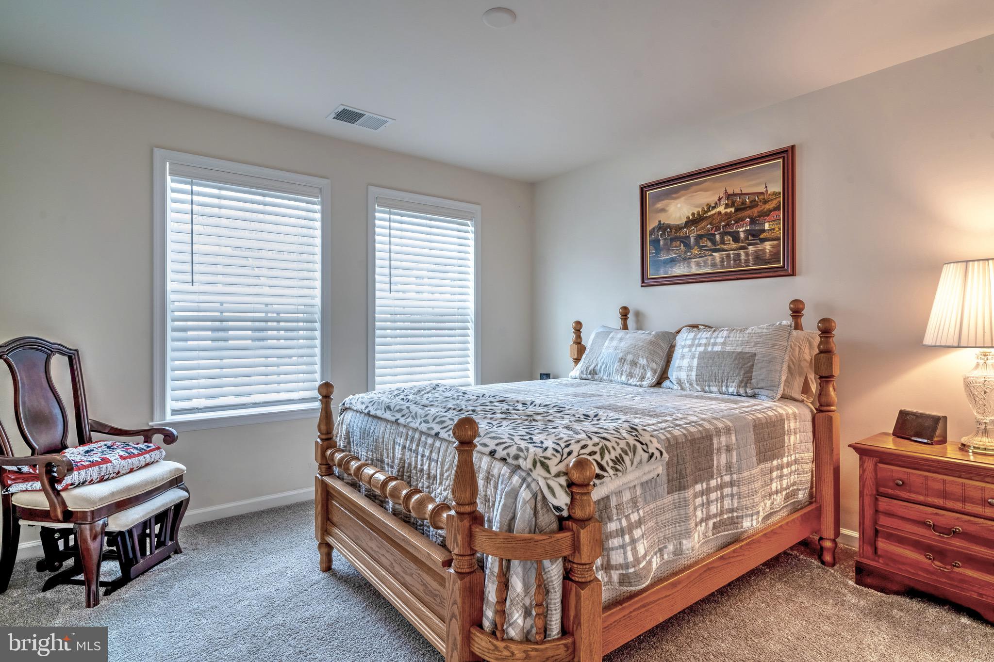 COWAN CROSSING - Residential