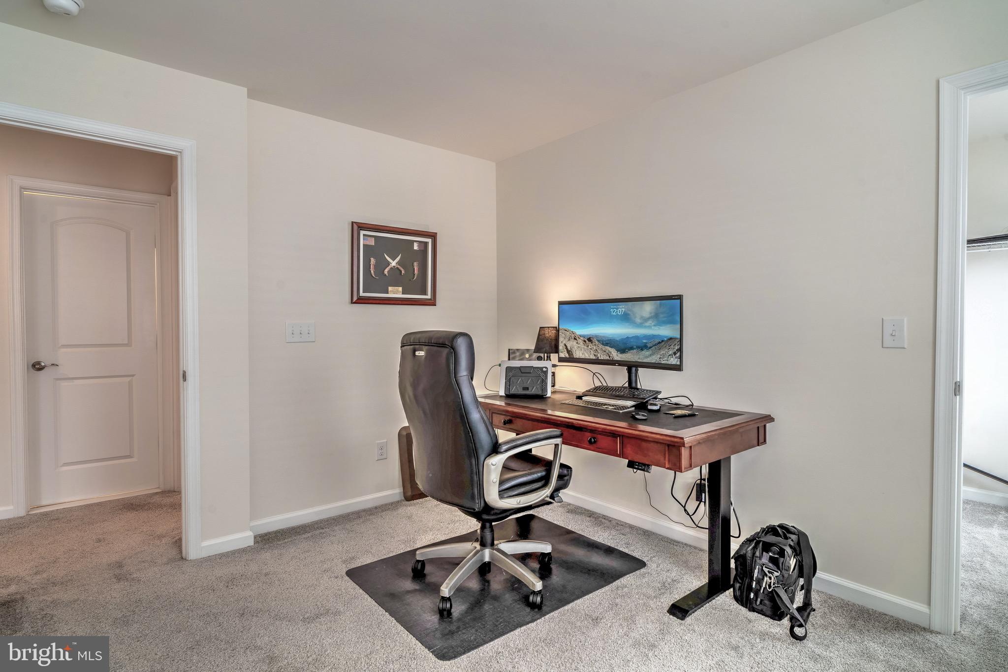 COWAN CROSSING - Residential