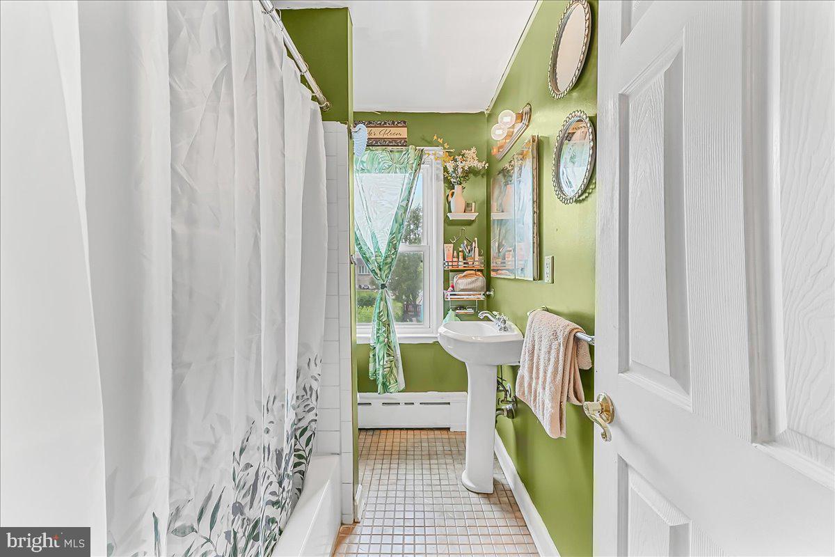 DREXEL HILL - Residential